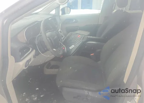 2017 Chrysler Pacifica Lx из США, поврежденный, VIN 2C4RC1CG6HR744779